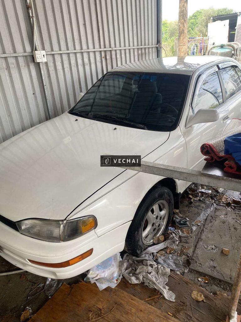 Toyota Camry 1993 màu trắng