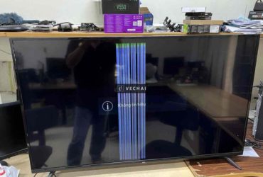 Tivi 55 inch TLC như hình