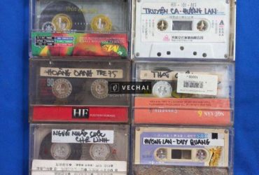 10 cuốn cassette nhạc vàng như hình, nghe tốt