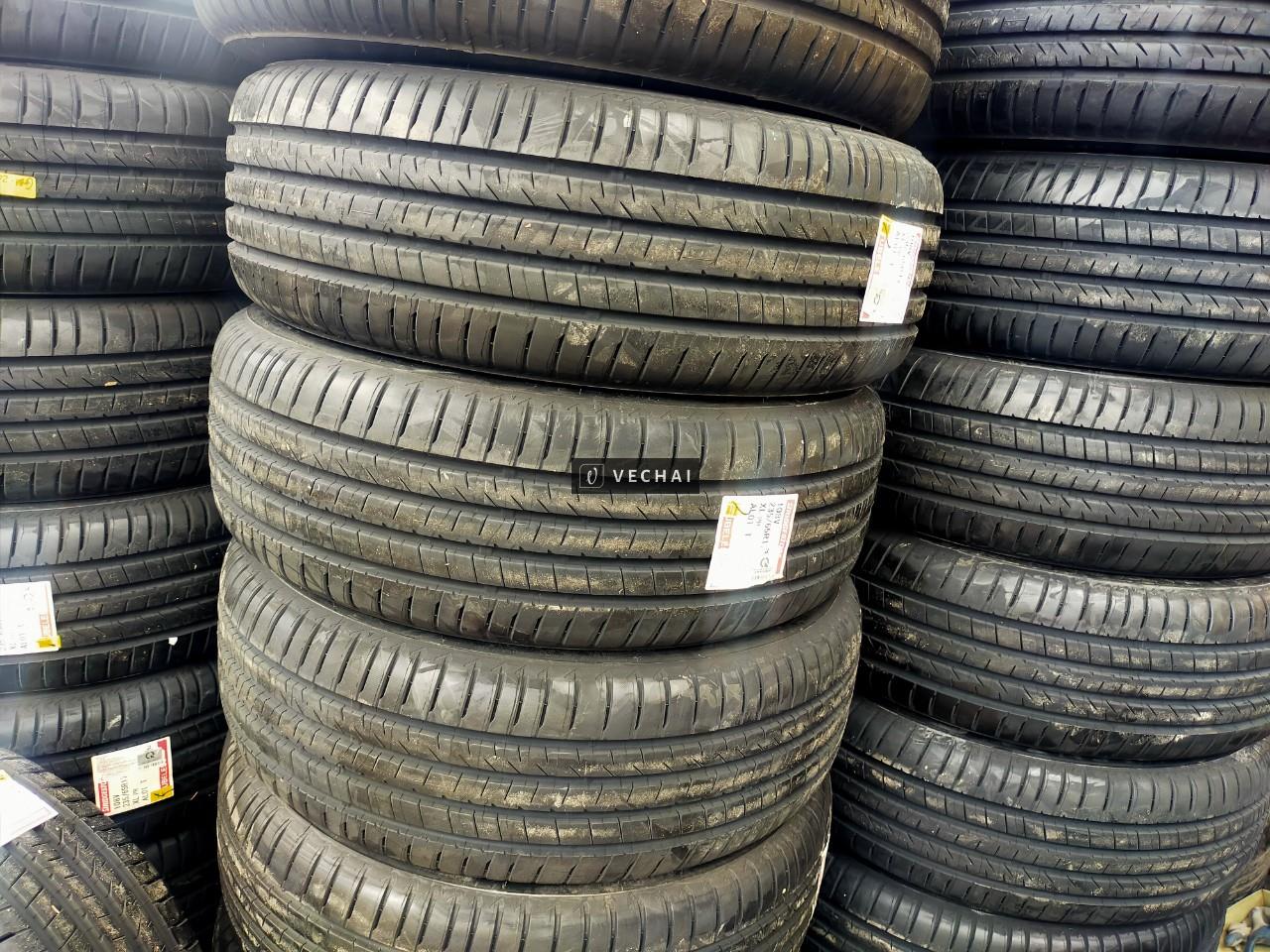 Lốp Bridgestone 235/65r17 Japan mới thanh lý