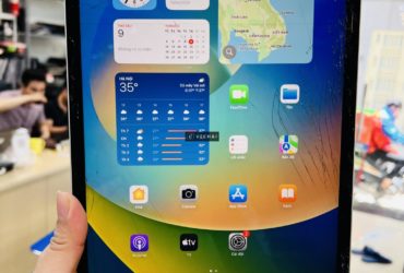 IPAD PRO 2018 64GB WIFI NỨT KÍNH THANH LÝ GIÁ RẺ CHO ANH EM – Tình trạng nứt kính, cảm ứng chỗ được