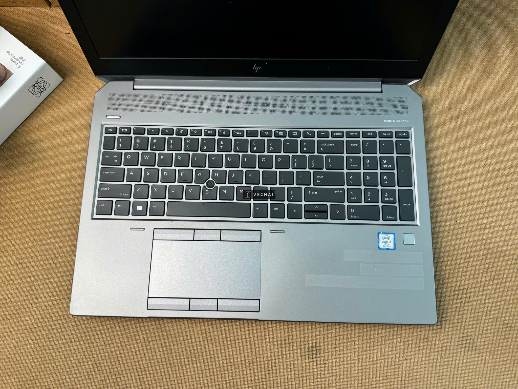 HP Zbook 15 G6   – i7 9850H /32/256 Nvme/ FHD hằn nhẹ/ Cam IR led vân/ pin good / VGA Quadro T1000/