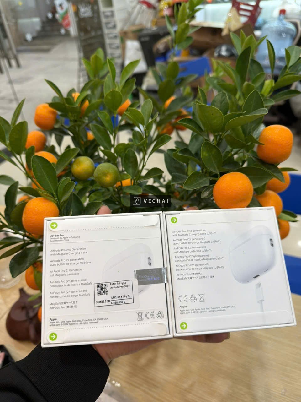 CÒN DƯ 2 CHIẾC AIRPODS PRO L VÀ C THANH LÝ NỐT LẤY TIỀN ĂN TẾT