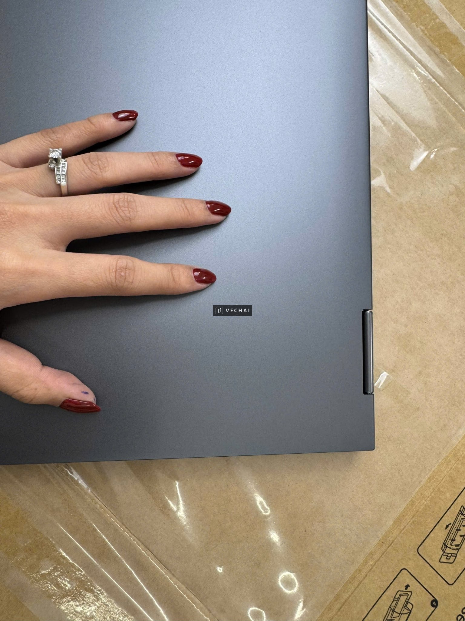 Thinkpad X1 Yoga Gen 6 Kèm Bút   i5 1145G7/ 16GB/ 512GB/ FHD+ Touch/ Cam IR led vân/ pin sạc 3 lần