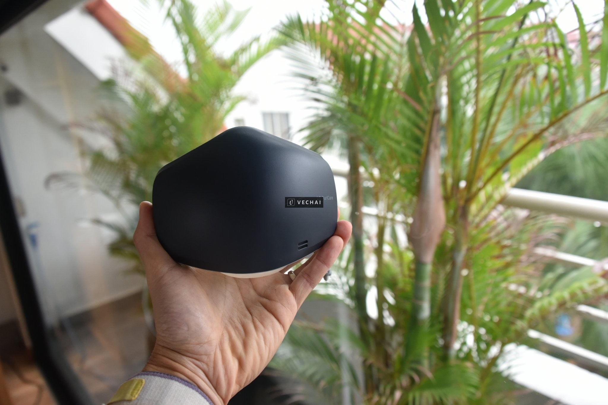 LG Puri Mask 2 – Mặt nạ lọc không khí