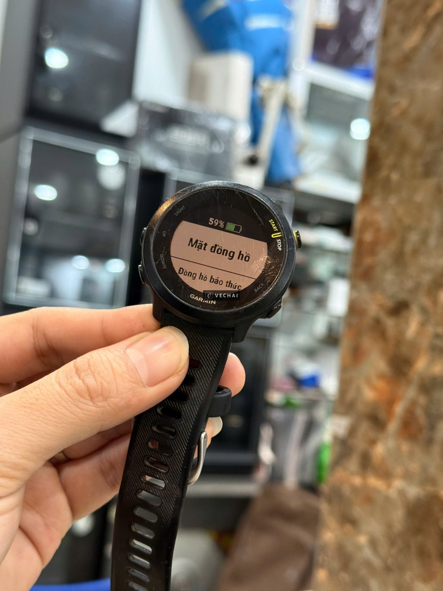 ĐỒNG HỒ THÔNG MINH GARMIN FORERUNNER 55 CHÍNH HÃNG – Ngoại hình cũ qua thời gian sử dụng mặt xước nh