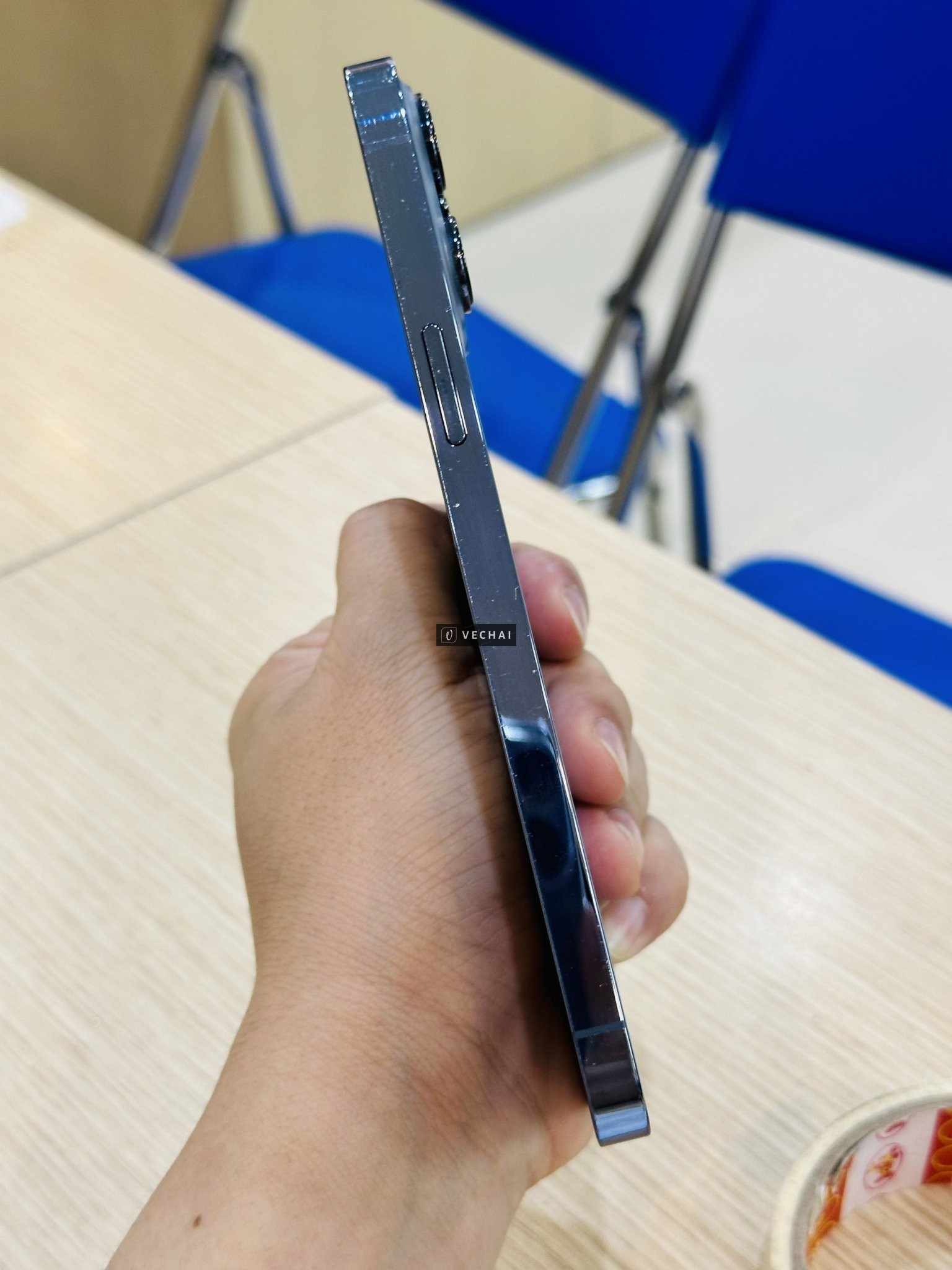 IPHONE 13 PRO MAX 128GB VN/A MUA TGDD – Bản chính hãng VN/A mua tgdd  – Lắp đc 2 sim tiện lợi. 1 sim