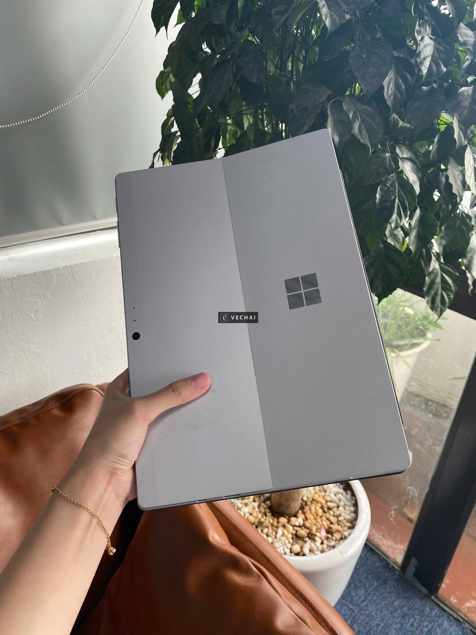 Thanh lý Surface Pro 5 giá 4tr2 nguyên máy