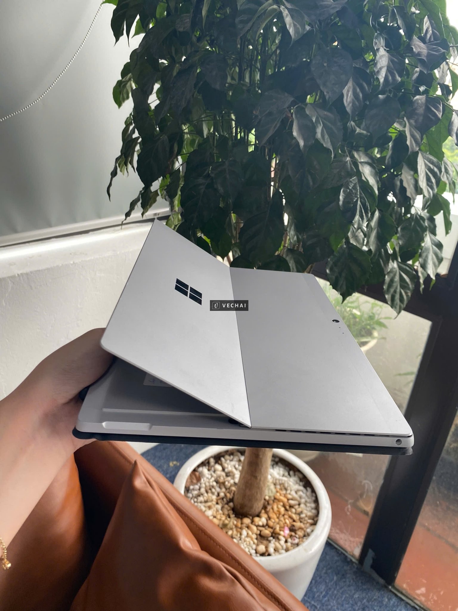 Thanh lý Surface Pro 5 giá 4tr2 nguyên máy