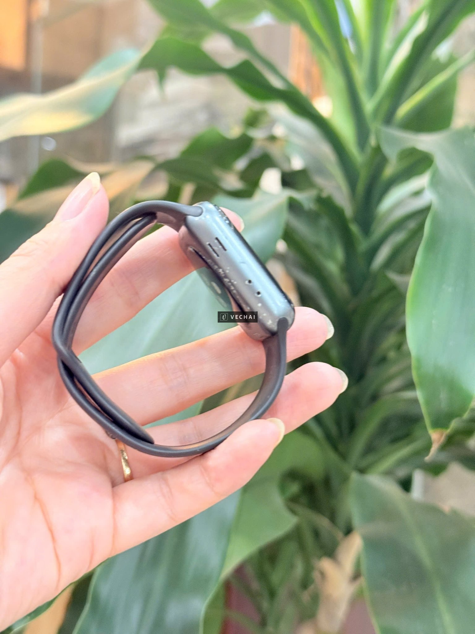 Thanh Lý rẻ Apple Watch seri 3 42mm – Ngoại hình có bị nứt kính như ảnh chụp – Mọi chức năng máy sử