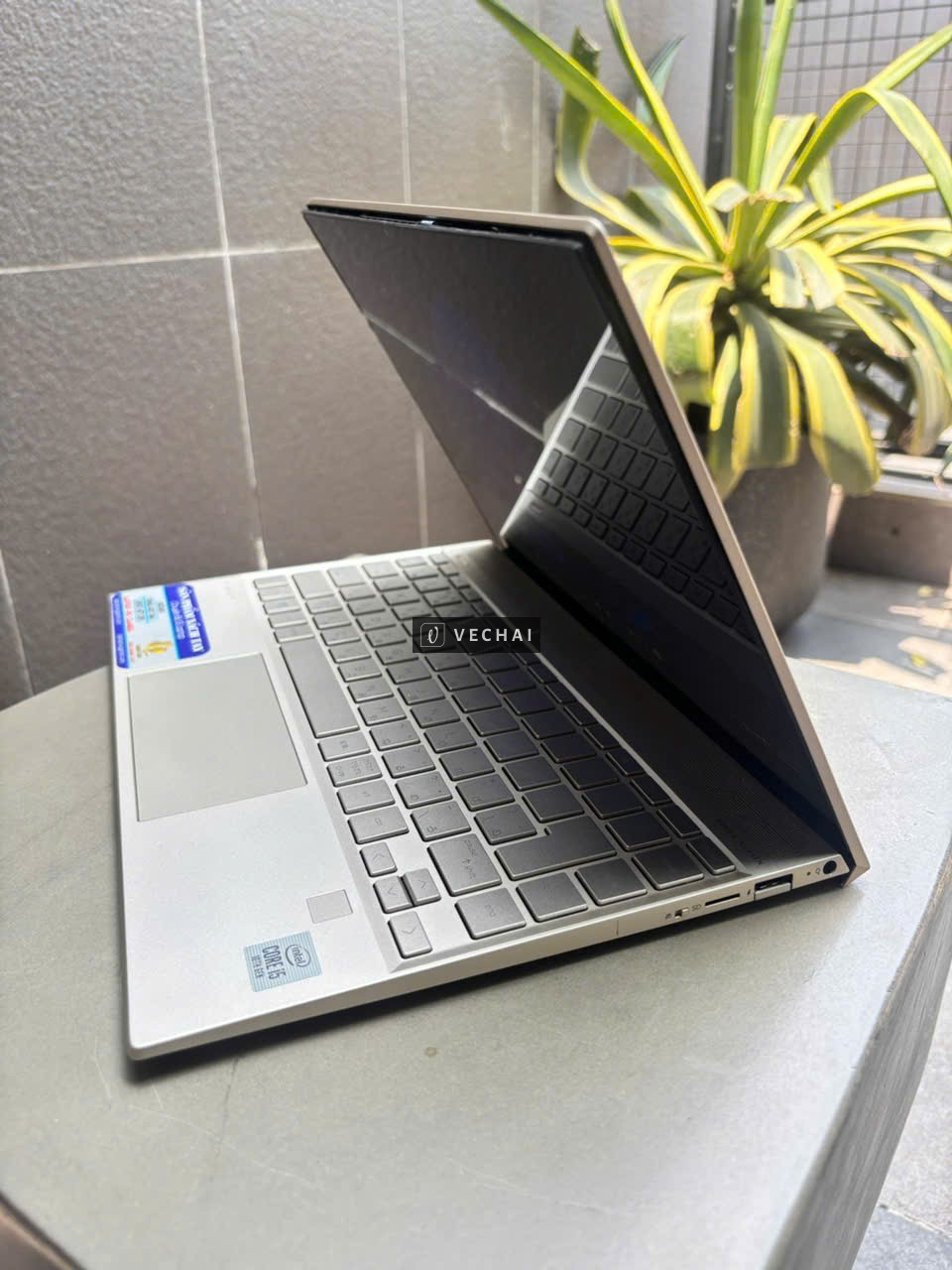 THANH LÝ EM ENVY 13 I5 1035 G1 RAM 8GB Ổ SSD 256GB MÀN CẢM ỨNG
