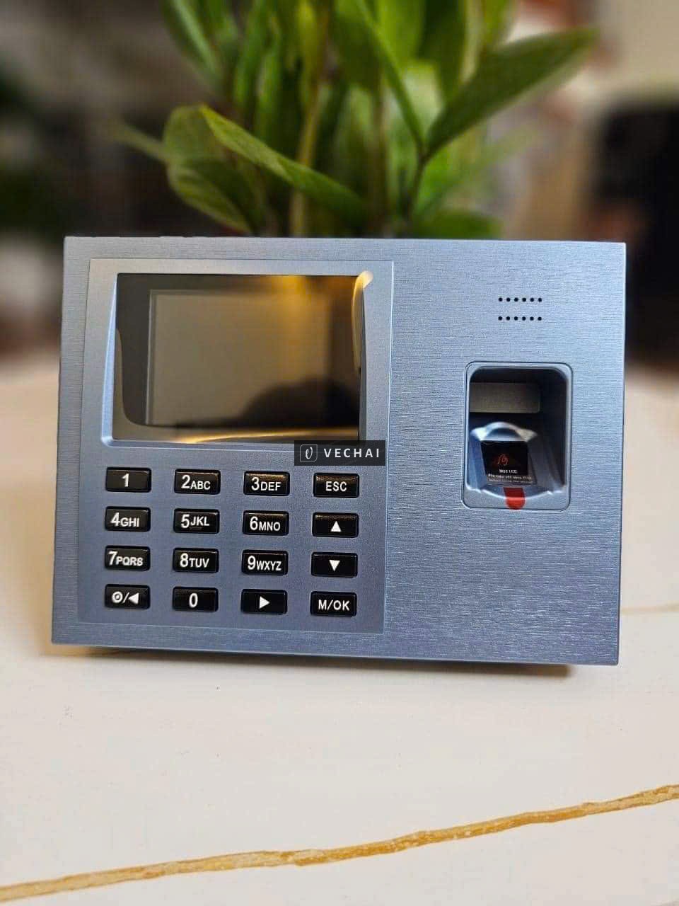 Máy chấm công Ronald Jack 9300Pro