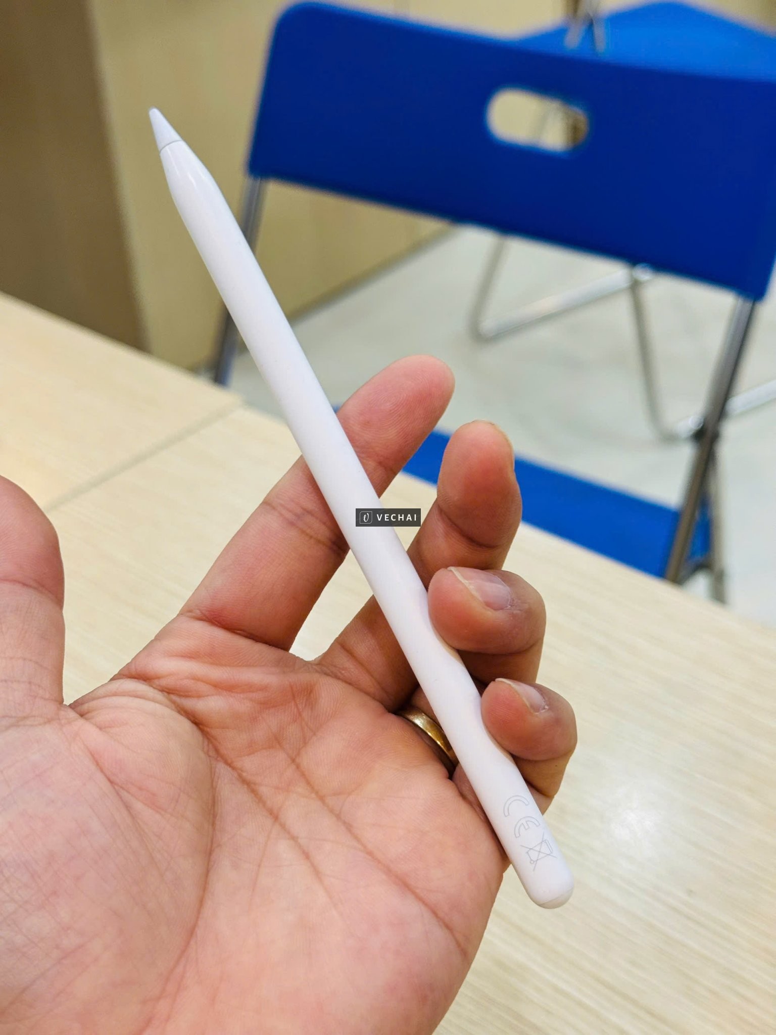 Bút APPEL PENCIL 2 chính hãng – Giá em thanh lý lại chỉ có 1.500.000 – Xem máy trực tiếp tại 56 Ngõ