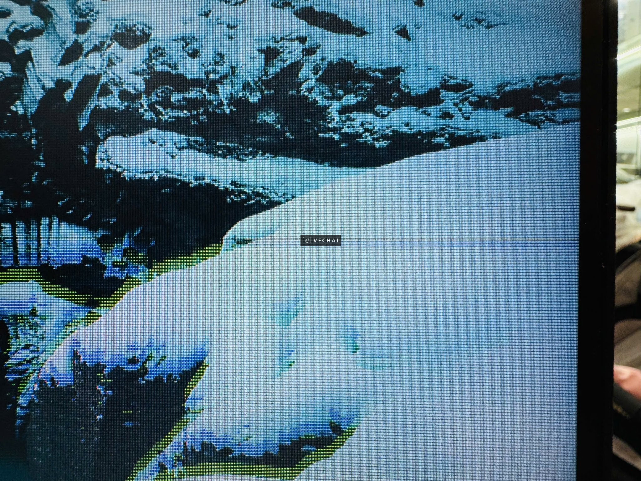 Màn hình Samsung LS24R350 24 inch FullHD 75Hz chính hãng   – Sọc ở giữa như ảnh, từ vết sọc đến bên