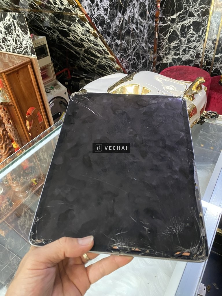 Bán bán cây ipad pro 12.9 nguyên zin hư màn