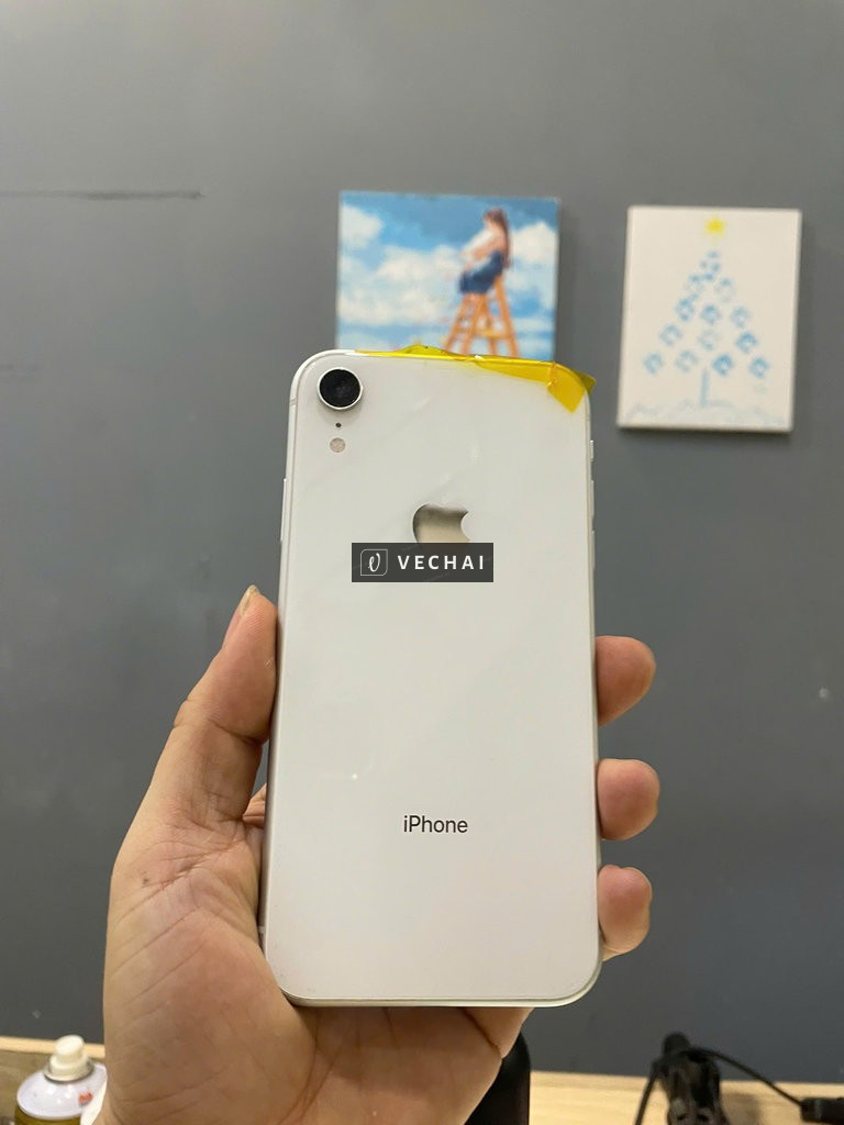 Bán iphone xr 64gb trắng qt
