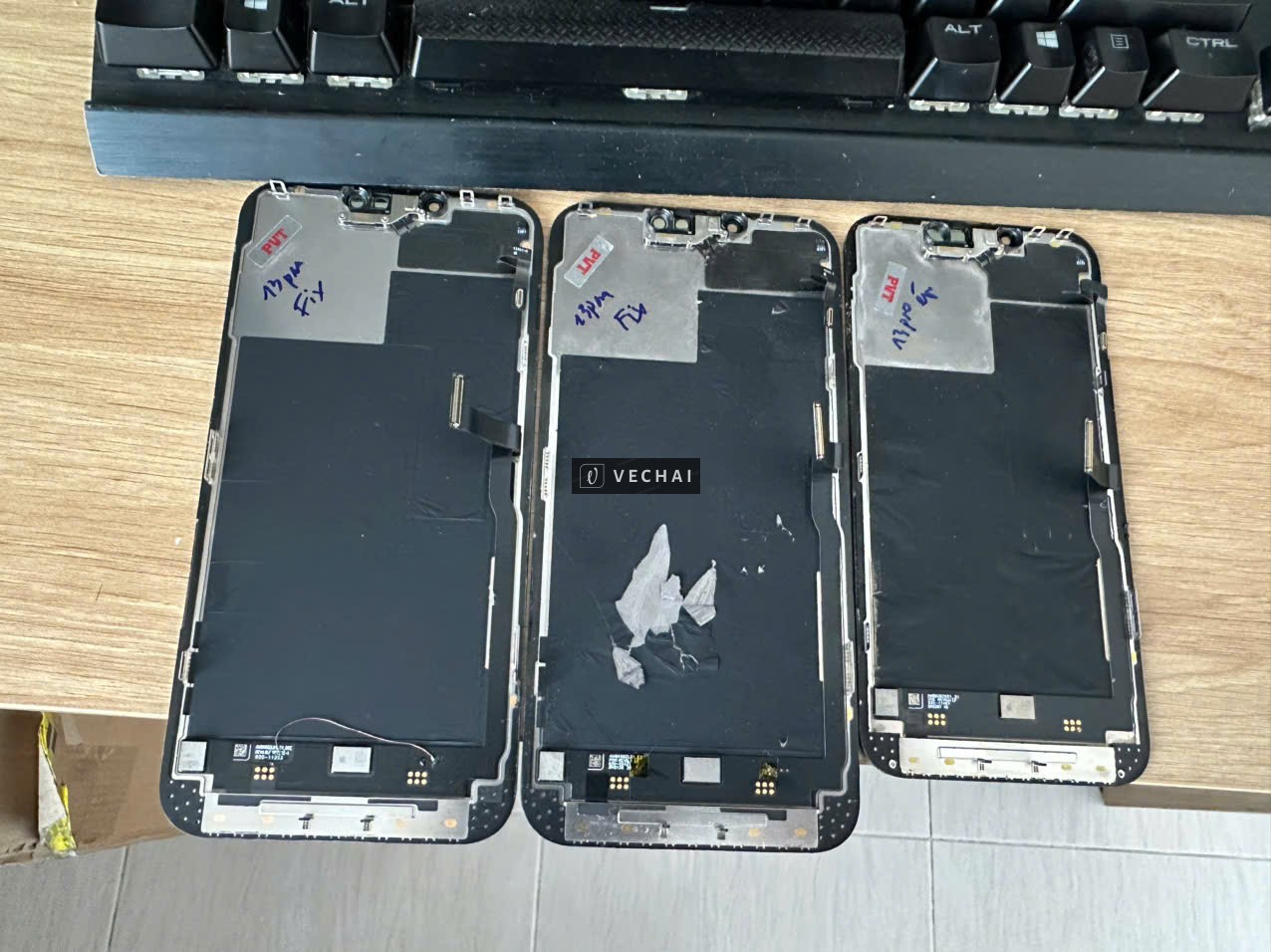 Bán Màn zin 13 pro, 13 promax !