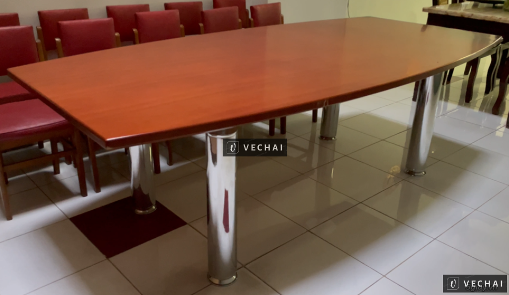 Thanh lý bàn họp gỗ nguyên khối