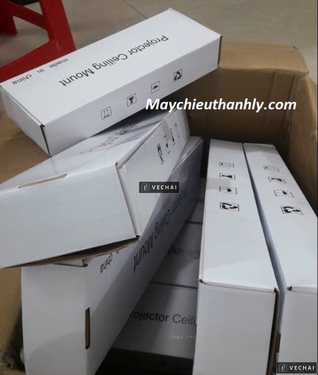 Giá treo máy chiếu chính hãng nhập khẩu