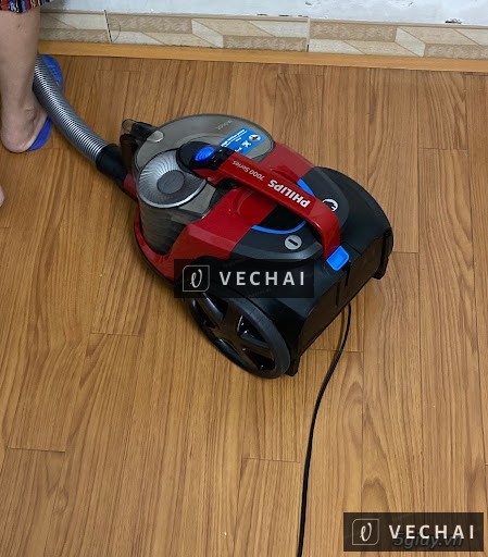Thanh lý máy hút bụi Phillip 2000W mới 96%