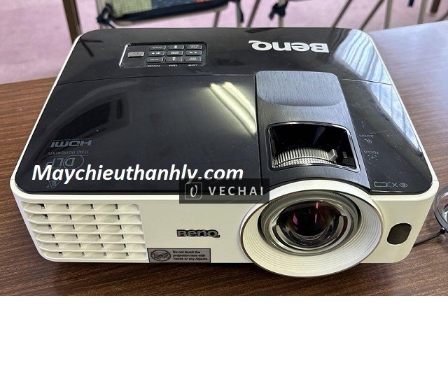Máy chiếu BenQ cũ sang đẹp