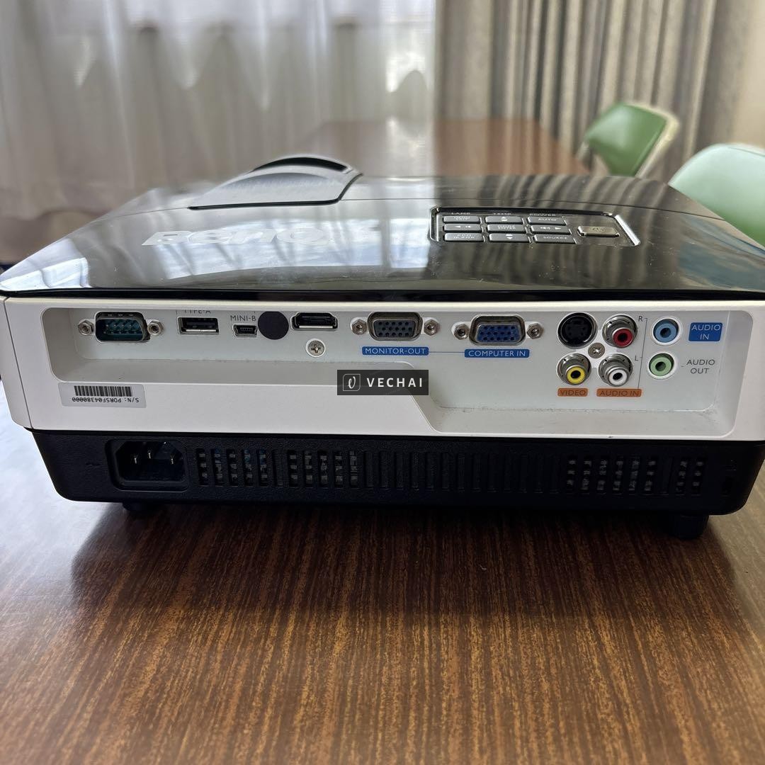 Máy chiếu BenQ cũ sang đẹp
