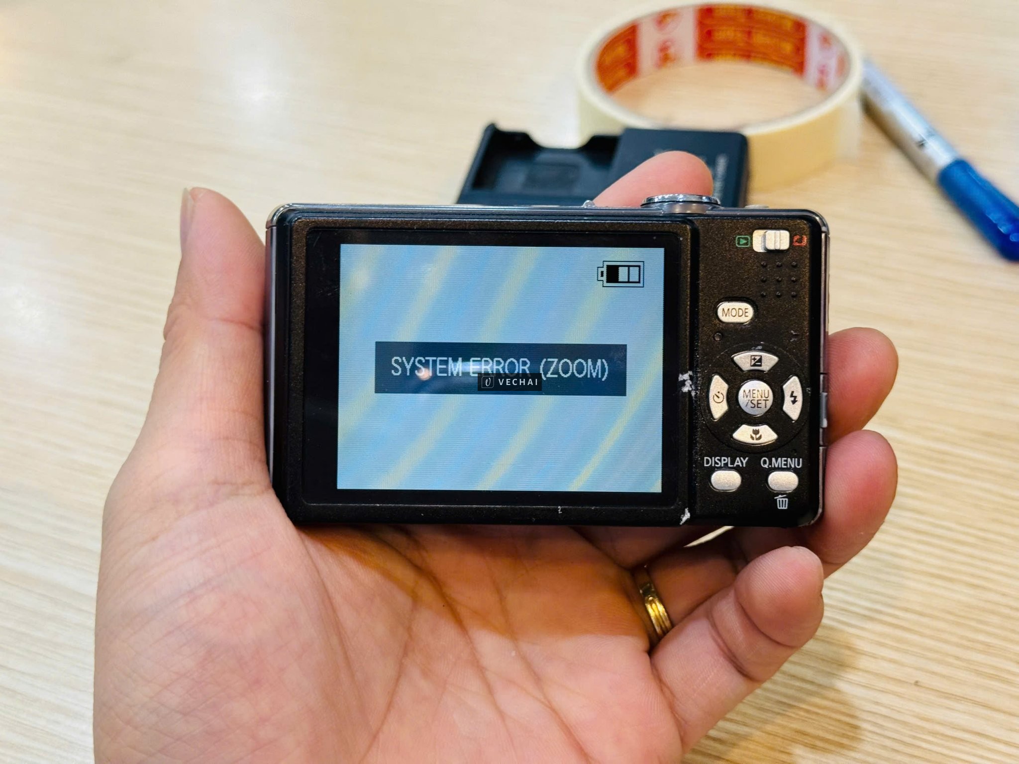 MÁY ẢNH PANASONIC DMC FS15 THANH LÝ GIÁ RẺ – Tình trạng bị kẹt zoom nên em thanh lý lại giá rẻ cho a