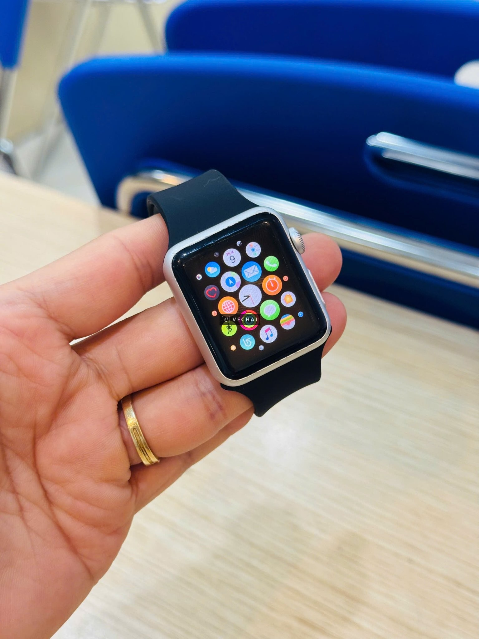 APPLE WATCH 38MM GEN 1 SPORT THANH LÝ GIÁ RẺ CHO ANH EM – em để lại chỉ có 800k cho anh em về kết nố