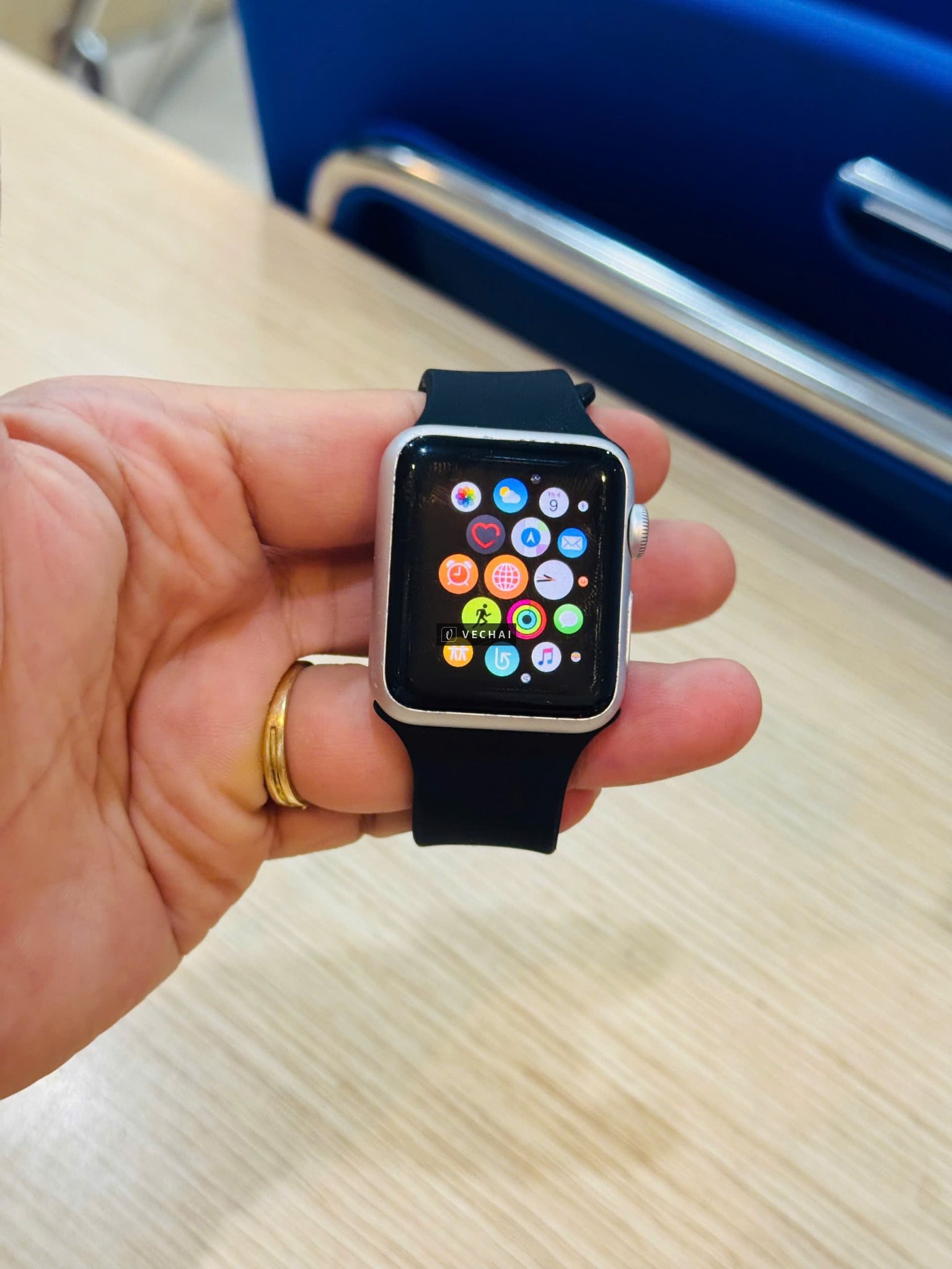 APPLE WATCH 38MM GEN 1 SPORT THANH LÝ GIÁ RẺ CHO ANH EM – em để lại chỉ có 800k cho anh em về kết nố