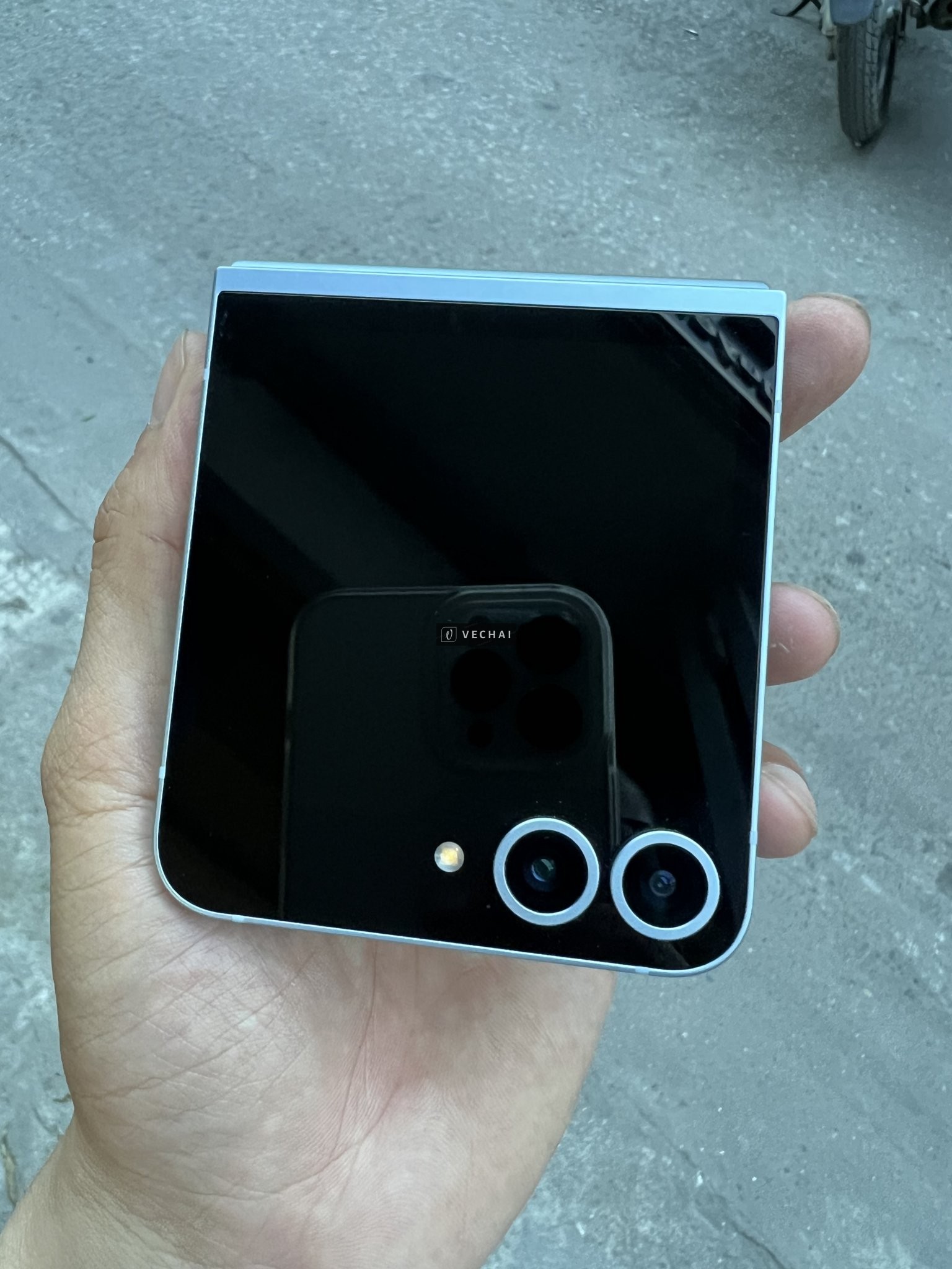 SAMSUNG GALAXY ZFLIP 6