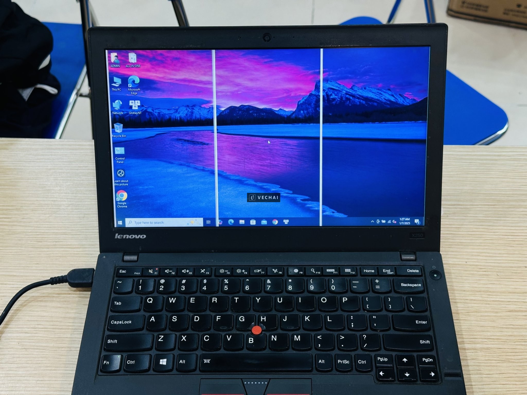LENOVO X250 I5 5200U RAM 8GB SSD 256GB MÀN 14 INCH  – Tình trạng màn hình có mấy vết sọc, bàn phím k