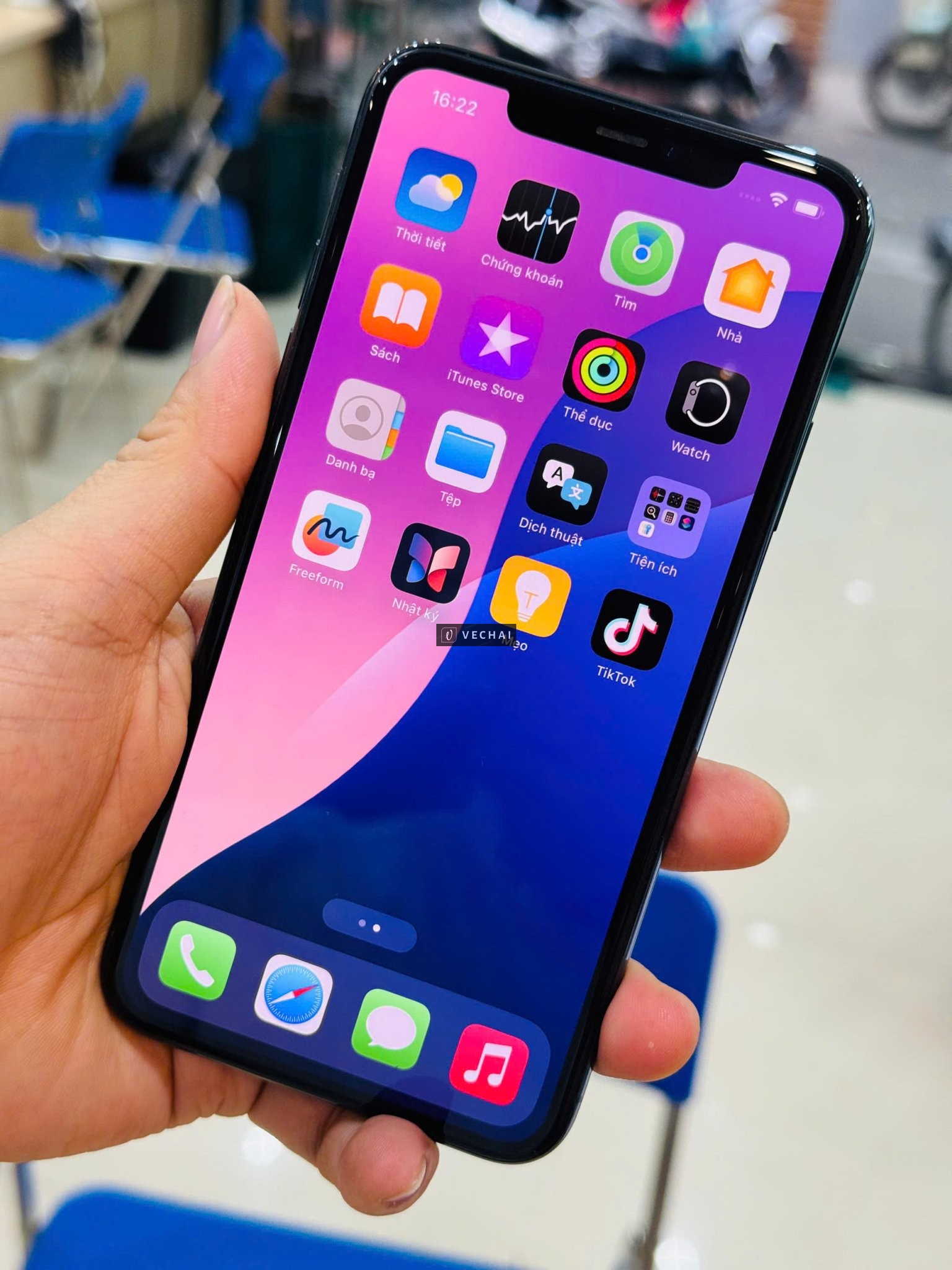 IPHONE 11 PRO MAX 256GB THA HỒ LƯU TRỮ DỮ LIỆU – Pin còn siêu tốt 97% – Tiện lợi lắp đc 2 sim (1sim