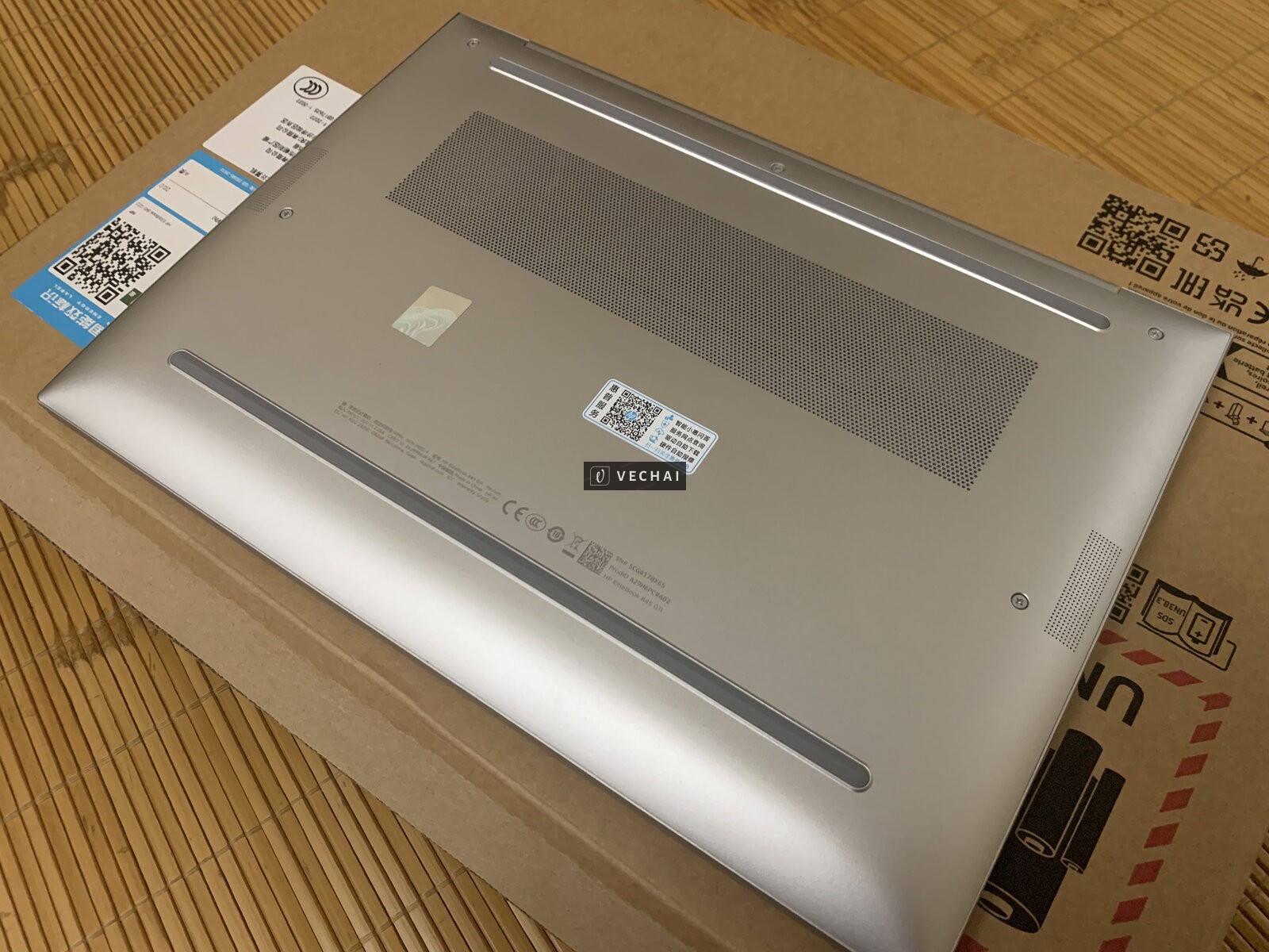 Thanh lý laptop HP elitebook 845G11