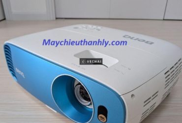 Máy chiếu cũ hàng trưng bày