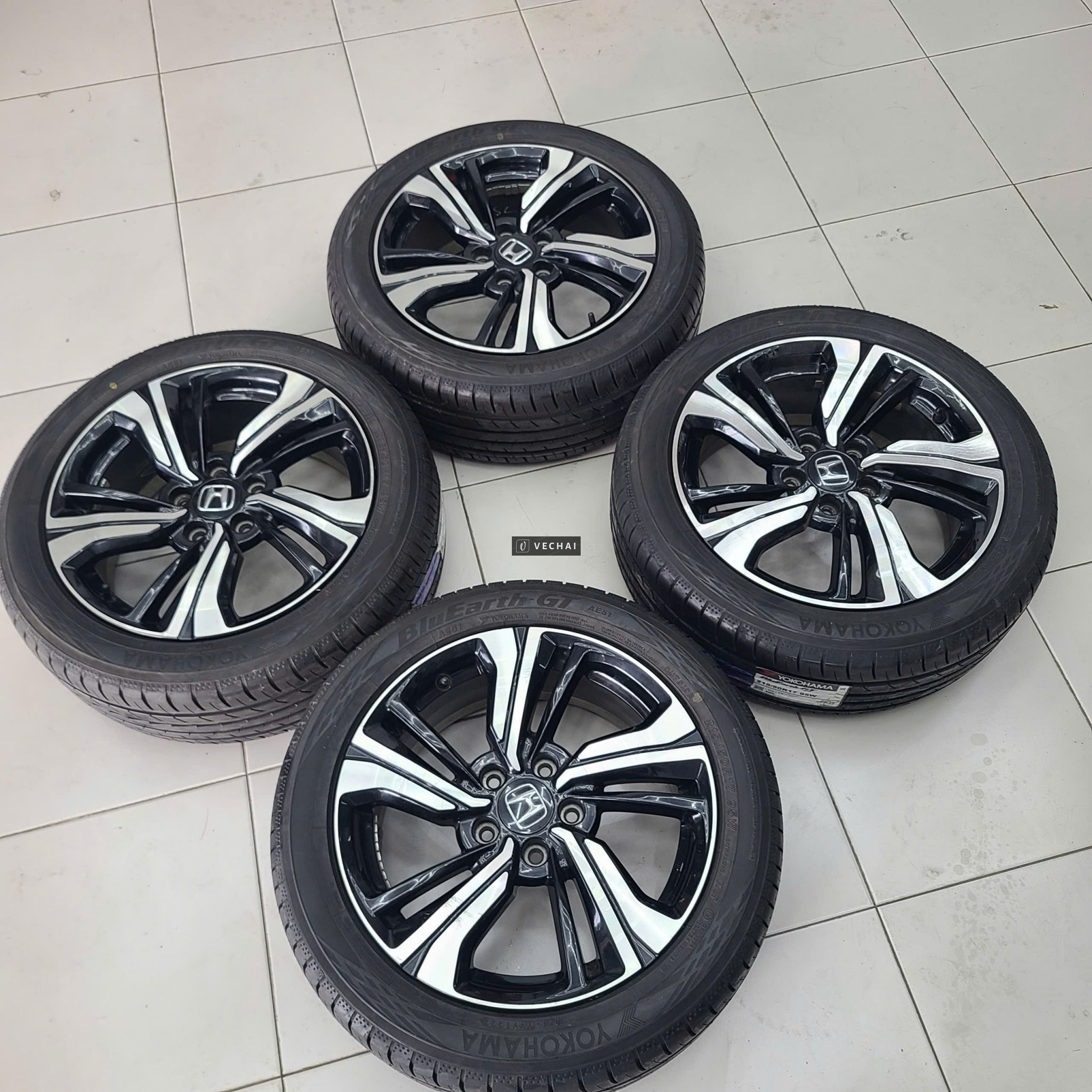 Thanh lý mâm lốp cho Honda Civic kèm lốp Yokohama 215/50R17