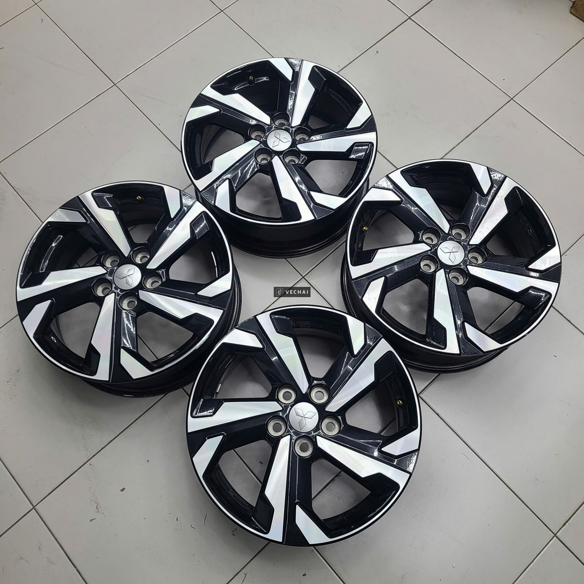 Thanh lý 4 mâm zin Xpander kích thước 17 inch hàng tháo xe