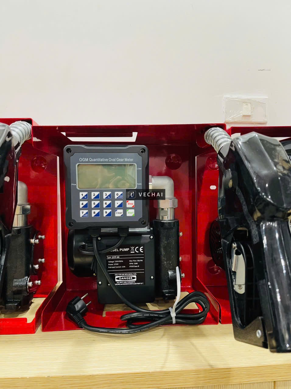 BƠM DẦU KÈM ĐỒNG HỒ LƯU LƯỢNG ĐIỆN TỬ ACFD60