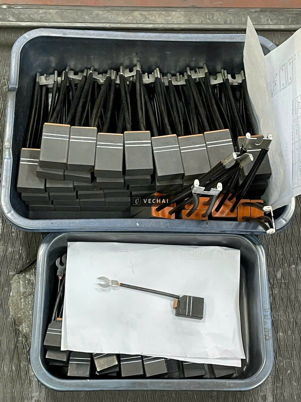 Chổi than, chổi than công nghiệp, chổi than D172, chổi than CM5H, chổi than NCC634