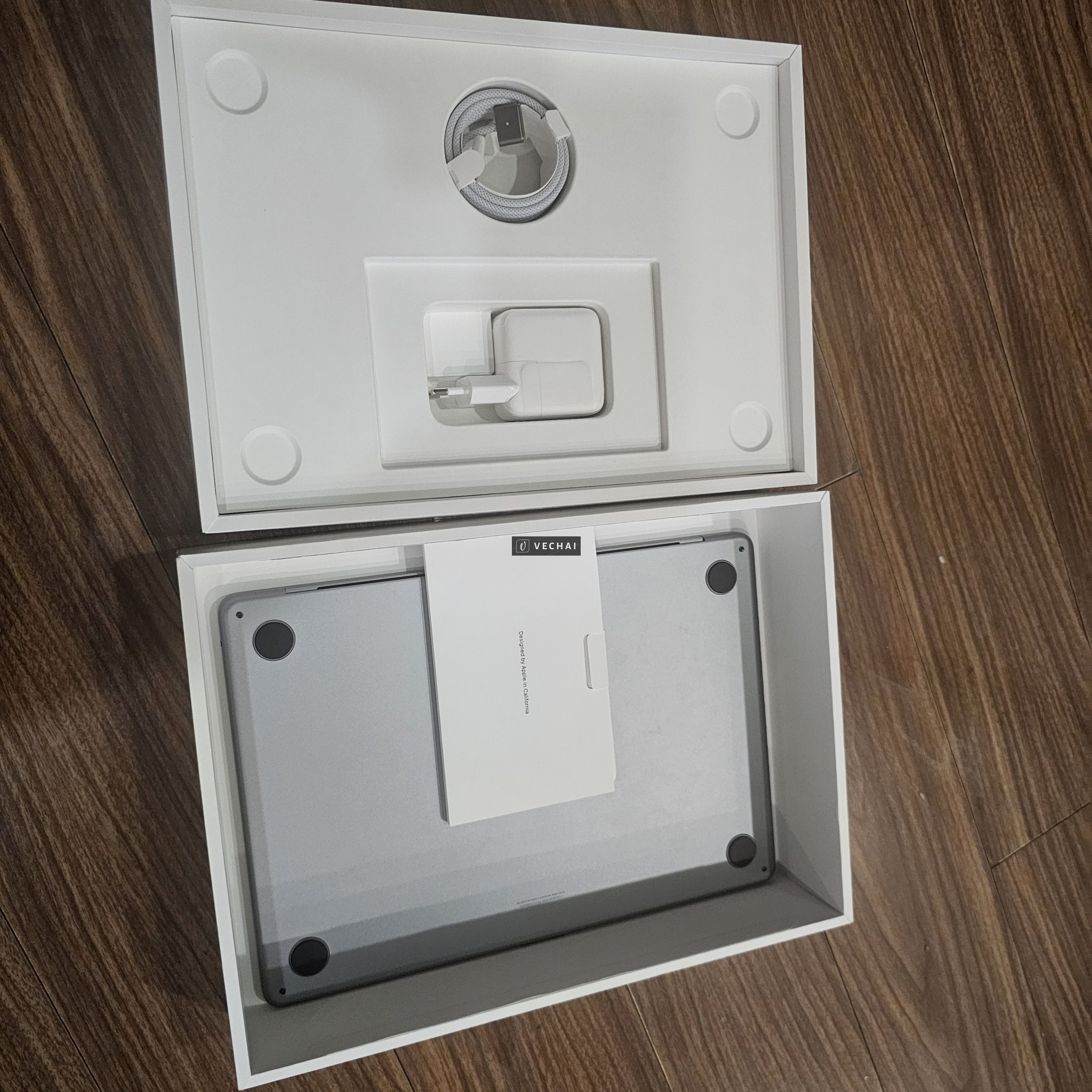 Macbook Air M3 (2024) 16Gb/ 256 Gb siêu lướt