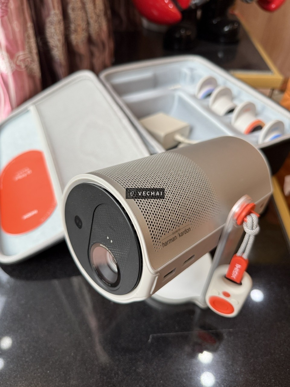 Cần pass máy chiếu thông minh Xgmini Play 6 full phụ kiện kèm 4 lens, tặng kèm túi chống sốc