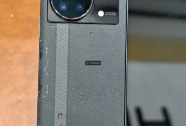 Vivo X Fold 1 bản nội địa 12/256gb Đen Sọc màn