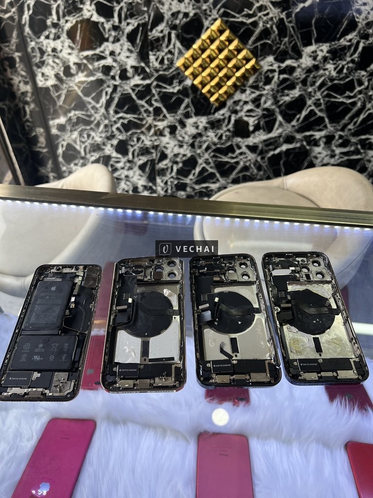 Bán thanh lý 3 cụm 12prm  cụm sạc loa rung ok  , 1 cụm xsm zin   lk ok camera sau zin ok  vỏ đẹp