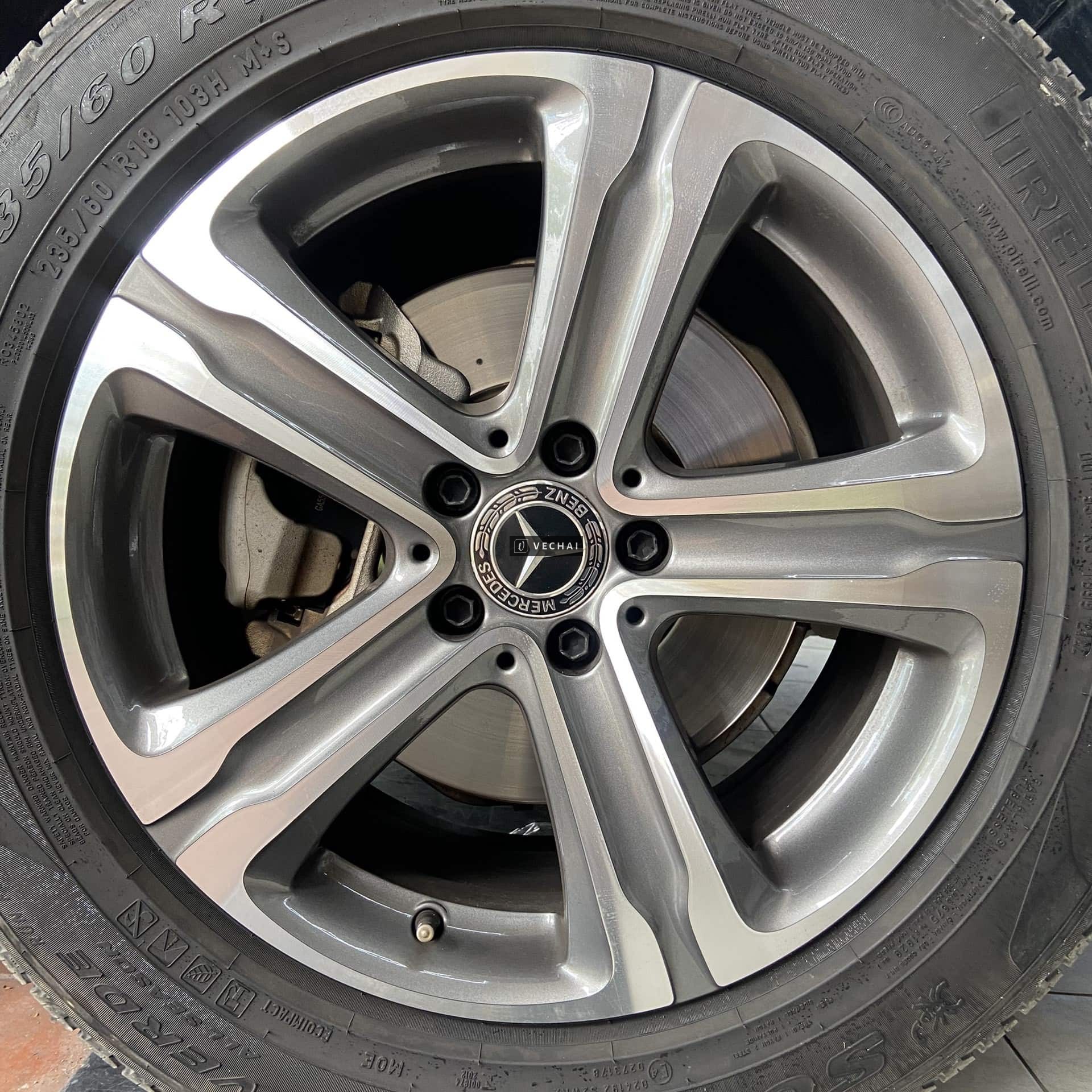 Thanh lý bộ mâm lốp Mercedes GLC kèm lốp pirelli 235/60/18