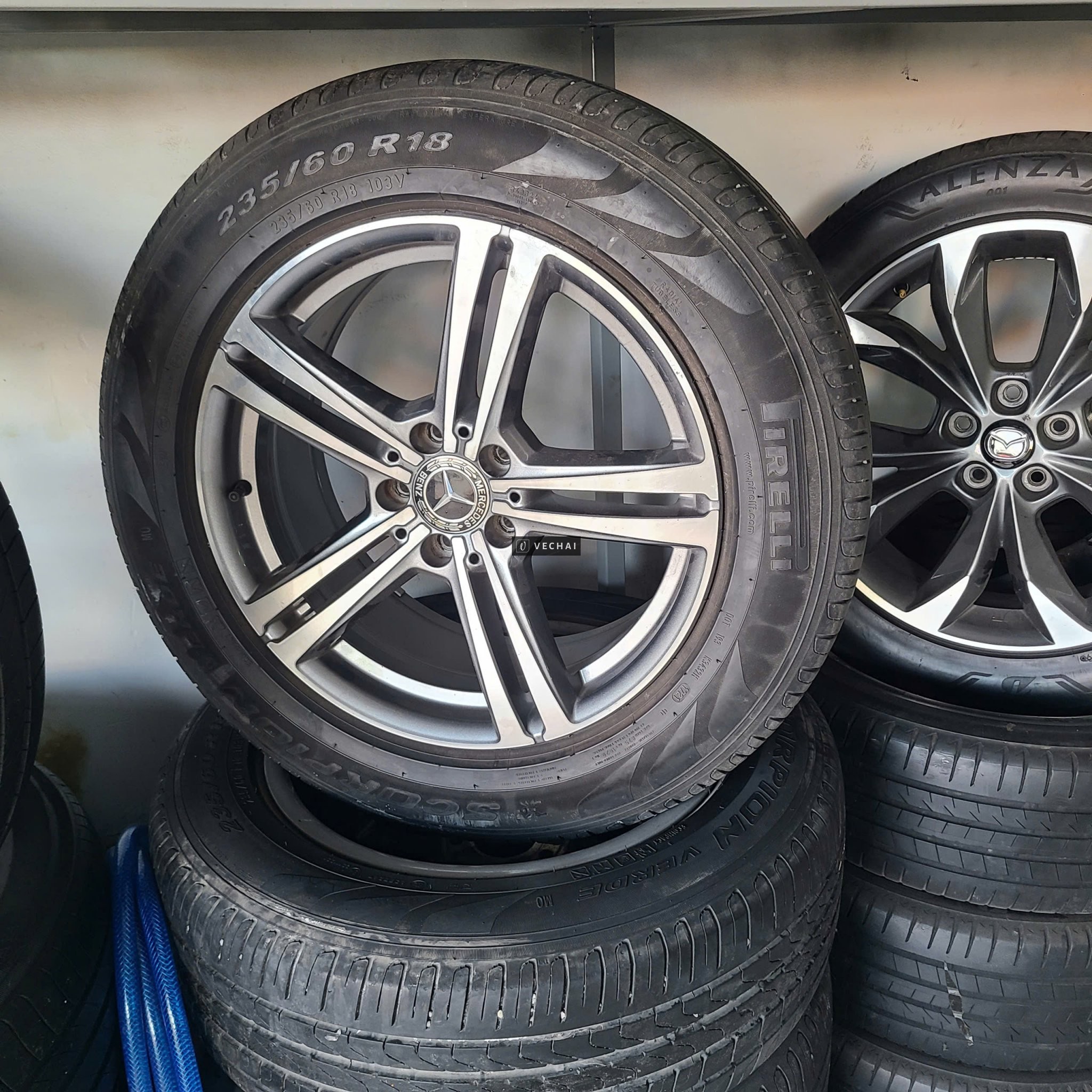 Thanh lý bộ mâm lốp Mercedes GLC kèm lốp pirelli 235/60/18