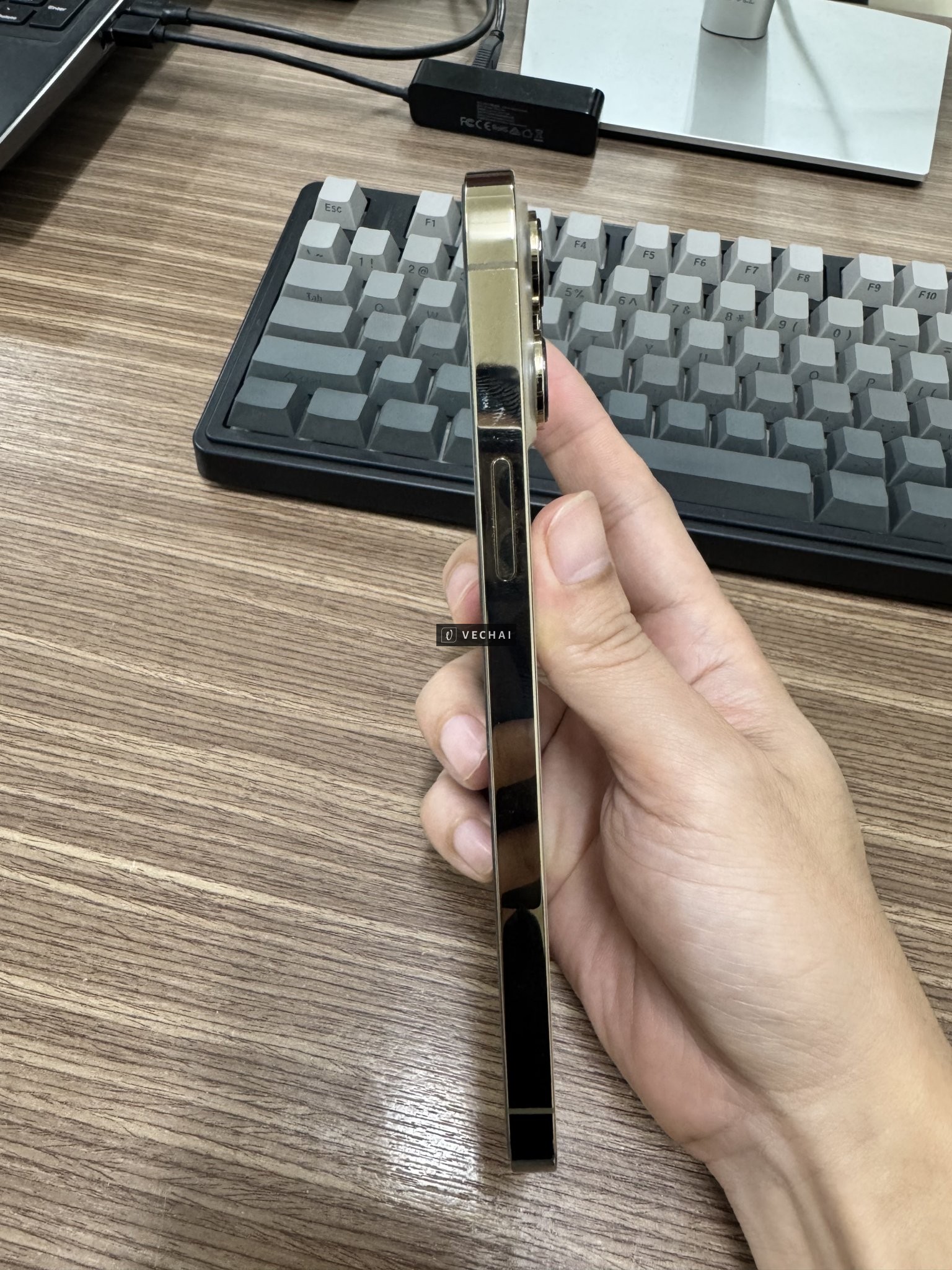 Bán Iphone 13 promax Gold 128Gb, fullbox, bản VN, dùng 1 đời chủ