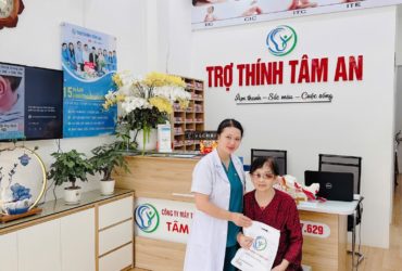 Máy trợ thính pin sạc – Giải pháp mới cho người cao tuổi