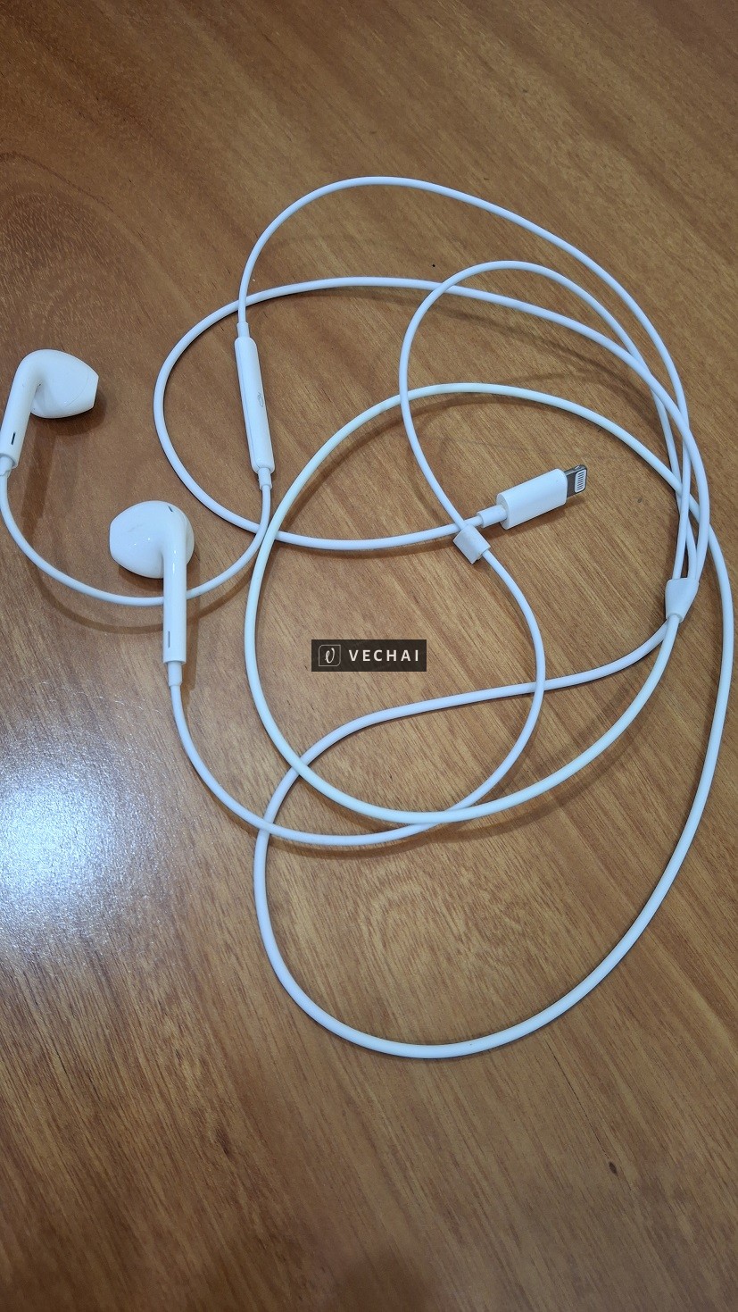 HCM. Thanh lý tai nghe có dây Apple EarPods Lightning chính hãng