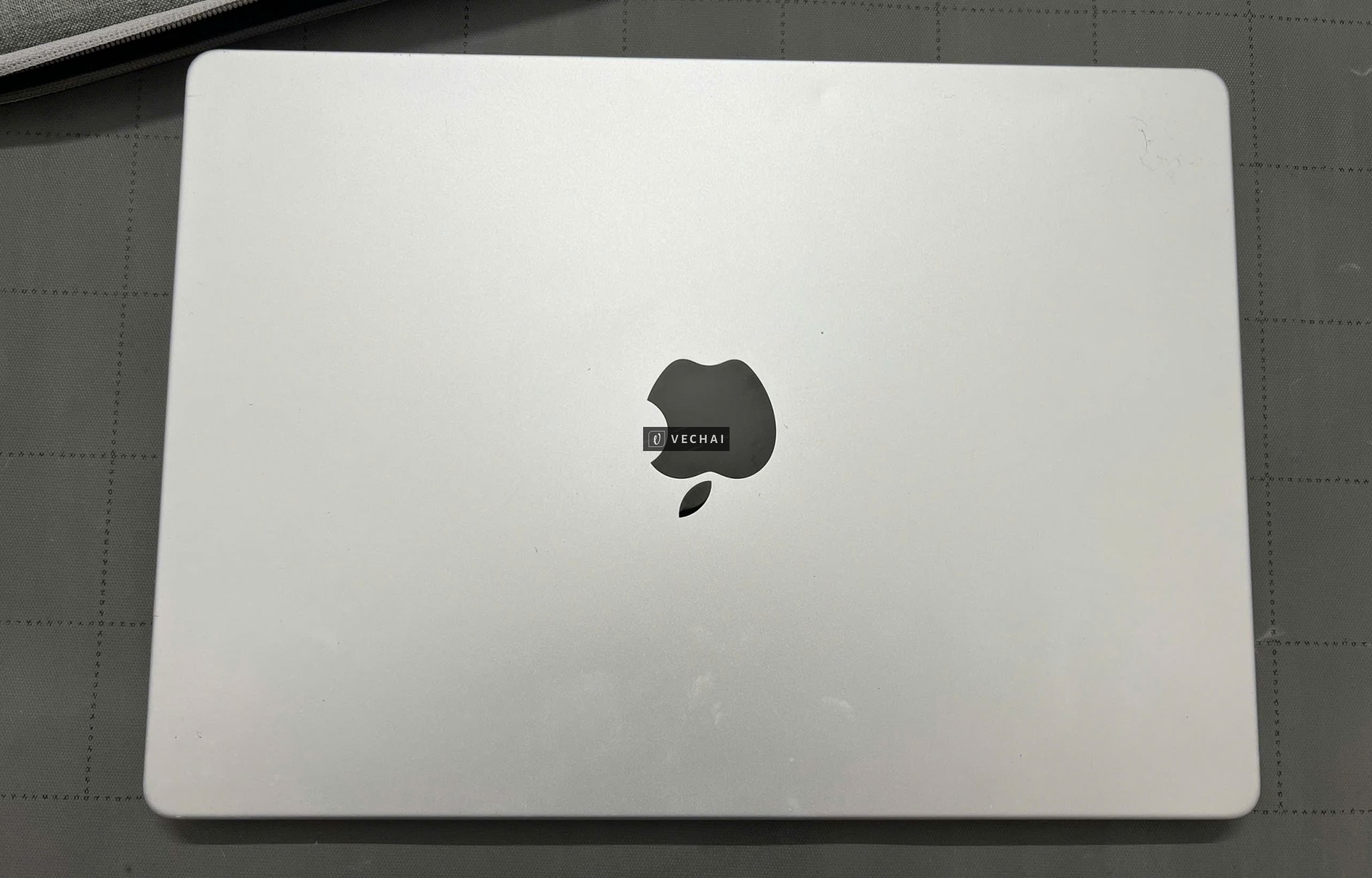 Bán Macbook Pro 14inh M1 Pro Gía Ngon