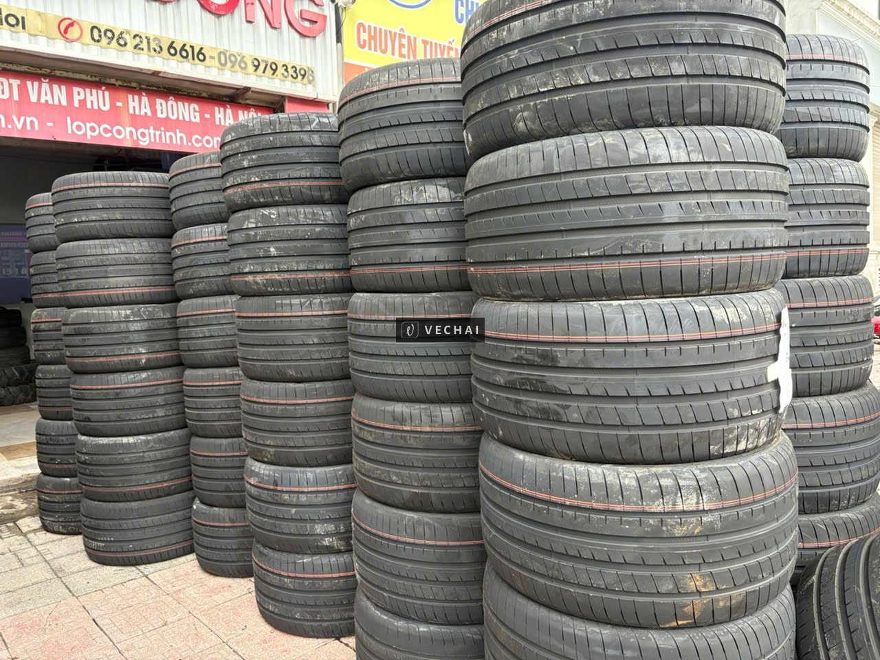 Lốp Goodyear 315/35r20 SALE CHẠM ĐÁY