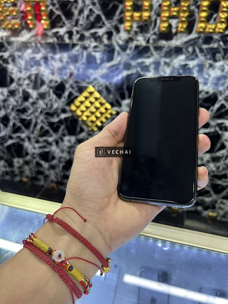 Bán bán cây 11pro  ( icloud vay ) máy zin vỏ xấu màn zin ép kính mèo nhẹ